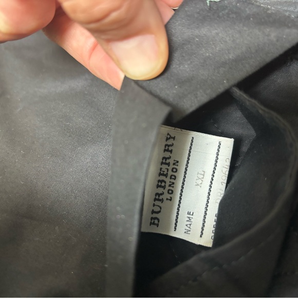 Women’s Burberry Quilted Black Jacket XXL - Picture 3 of 4